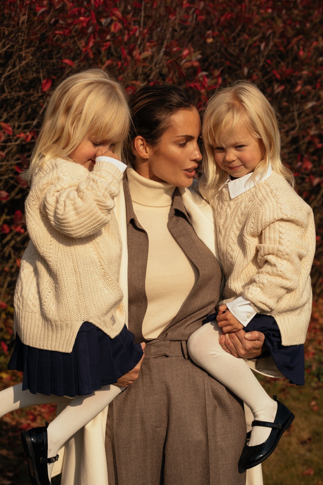 Natalia Boykova in knitwear, autumn, family campaign